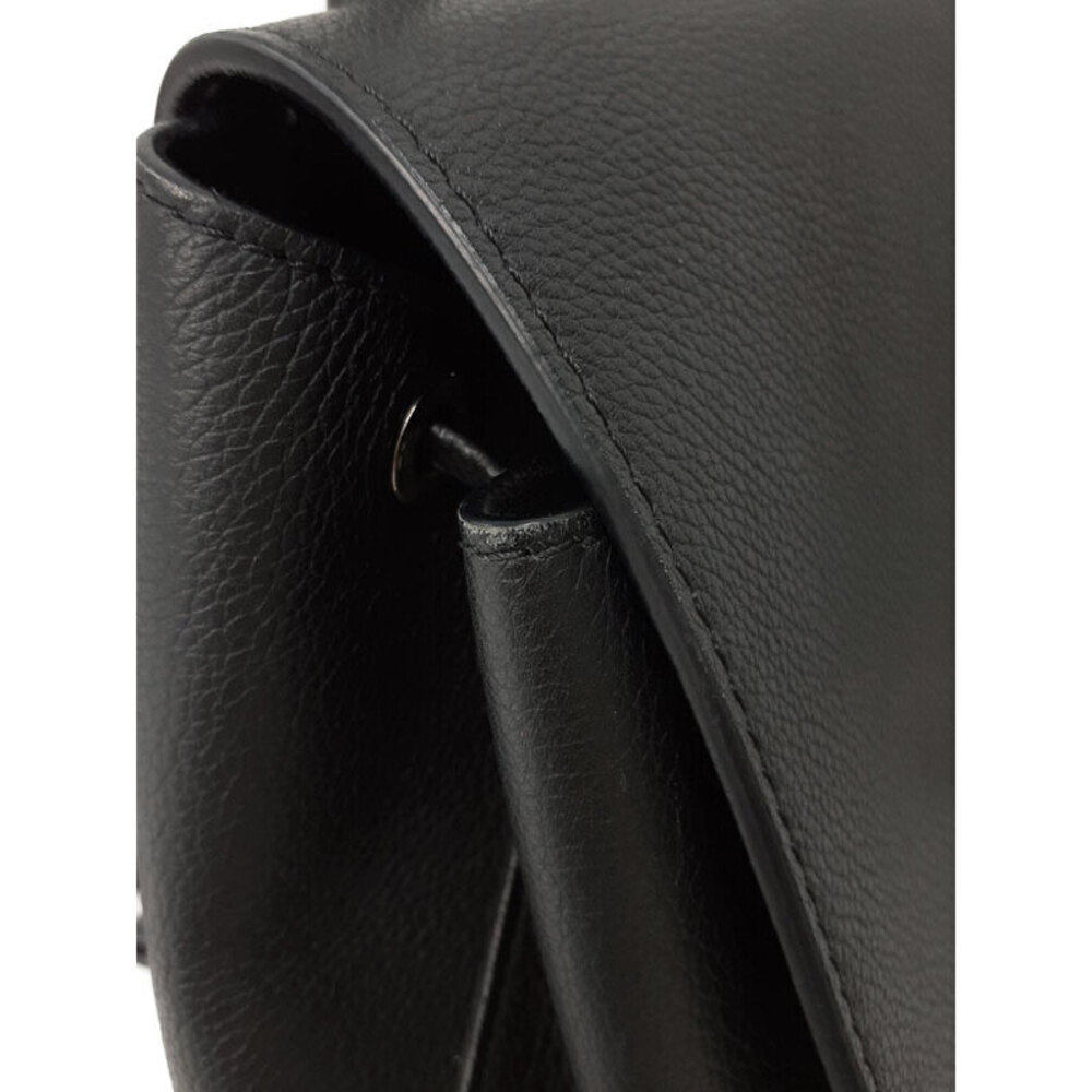 Louis Vuitton Lock Me Backpack - Picture 4 of 9